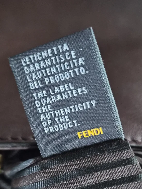 Fendi Leather Mama Baguette - Picture 9 of 10